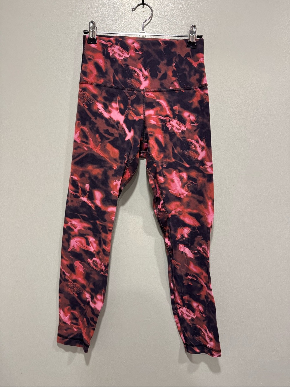 Lululemon Align High-Rise Pant 25" in Intensity Pink Blossom Multi Size 6